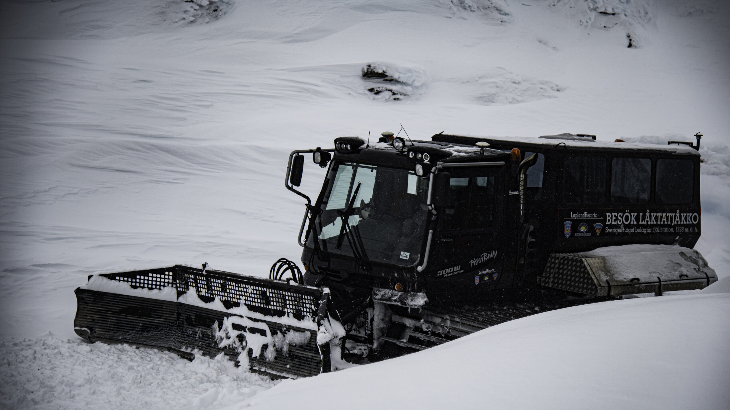 lapland resorts laktatjakko pistmaskin 1 scaled